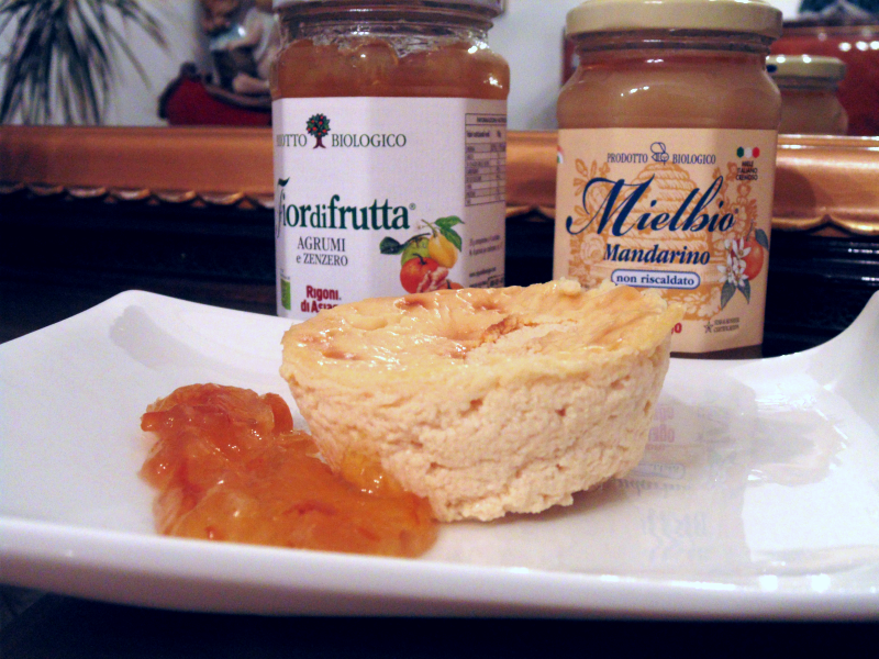 Tortini di ricotta e miele al mandarino