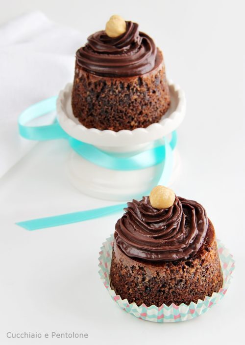 Tortini rocher glassati al cioccolato fondente