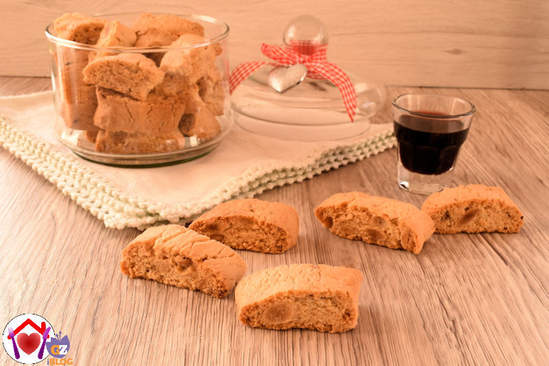Tozzetti alle mandorle vegani