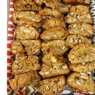 Tozzetti nocciole e mandorle