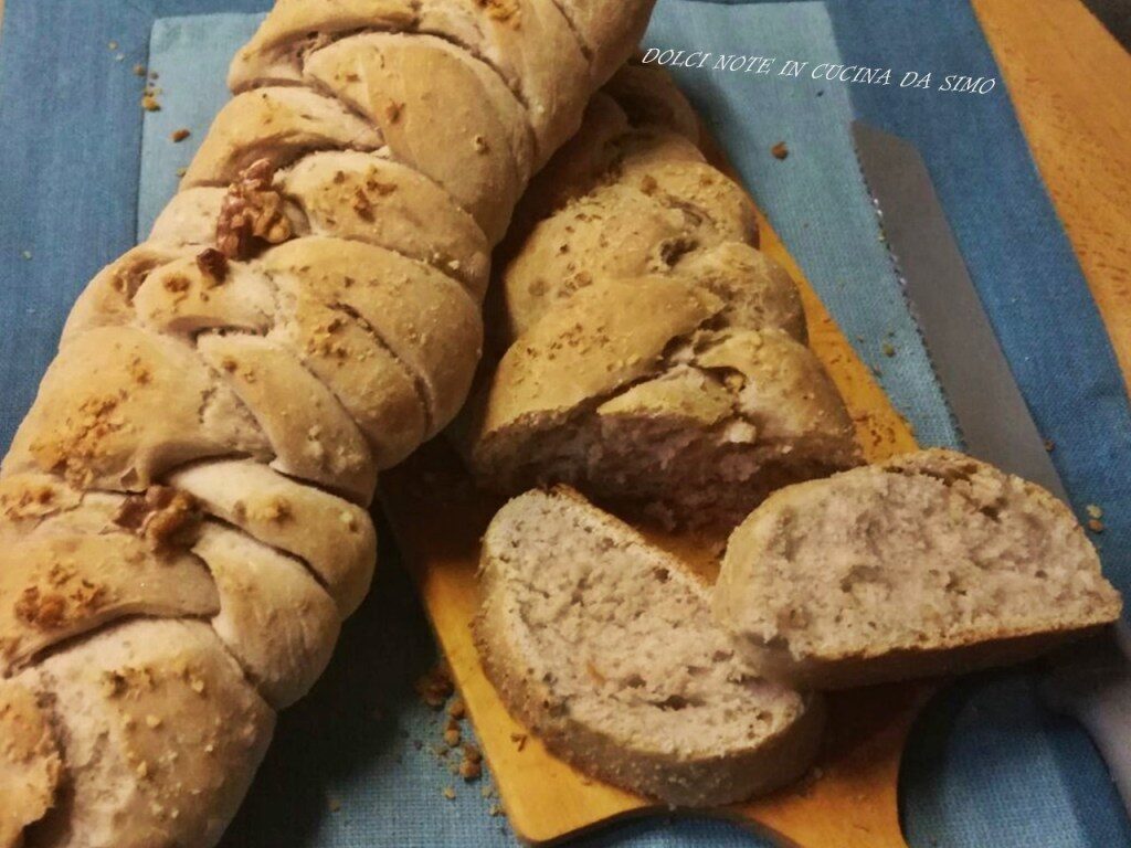 Trecce di pane alle noci