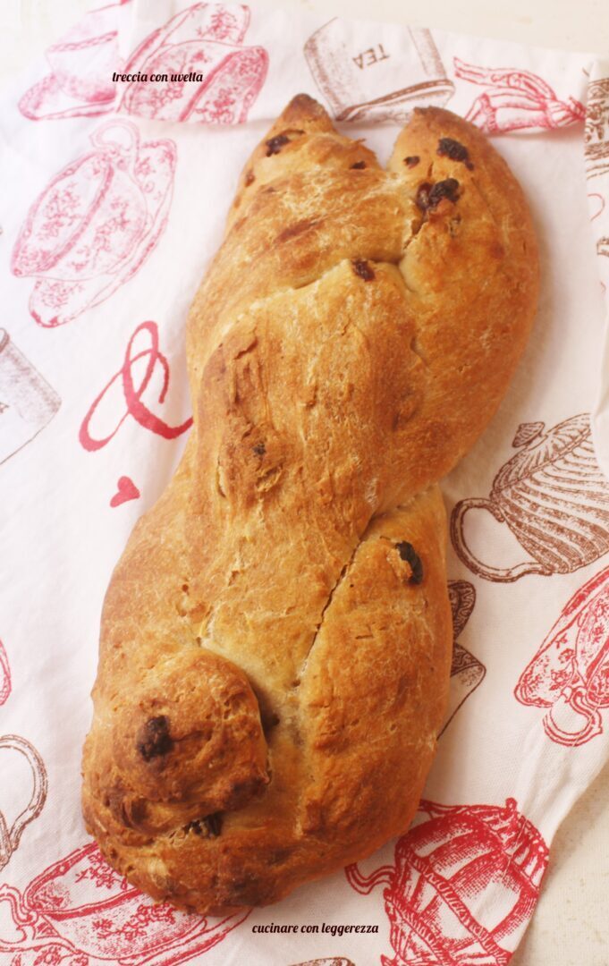 Treccia con uvetta – lievito madre