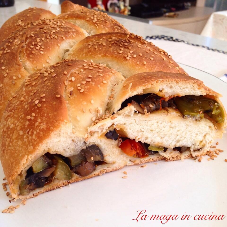 Treccia salata vegana con lievito madre