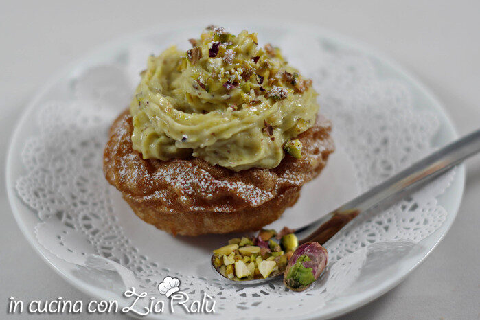 Zeppole fritte e crema pistacchi