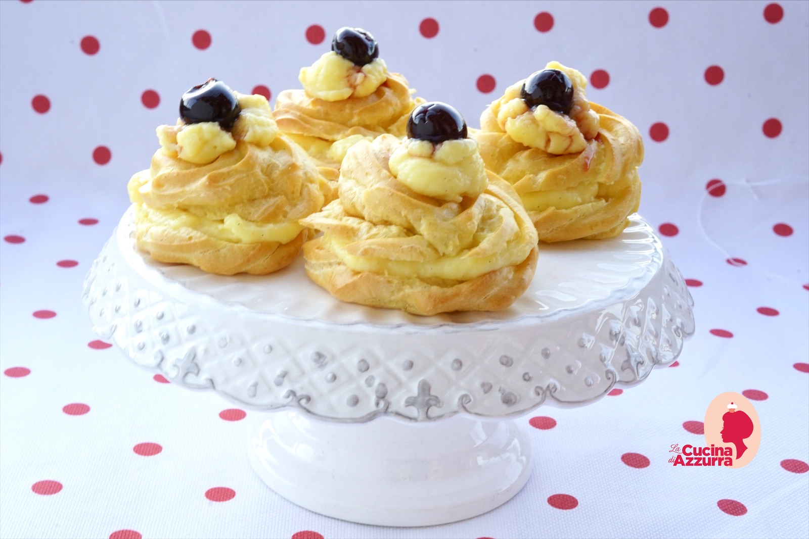 Zeppole: pasta bignè o pate choux, crema pasticciera e amarene!