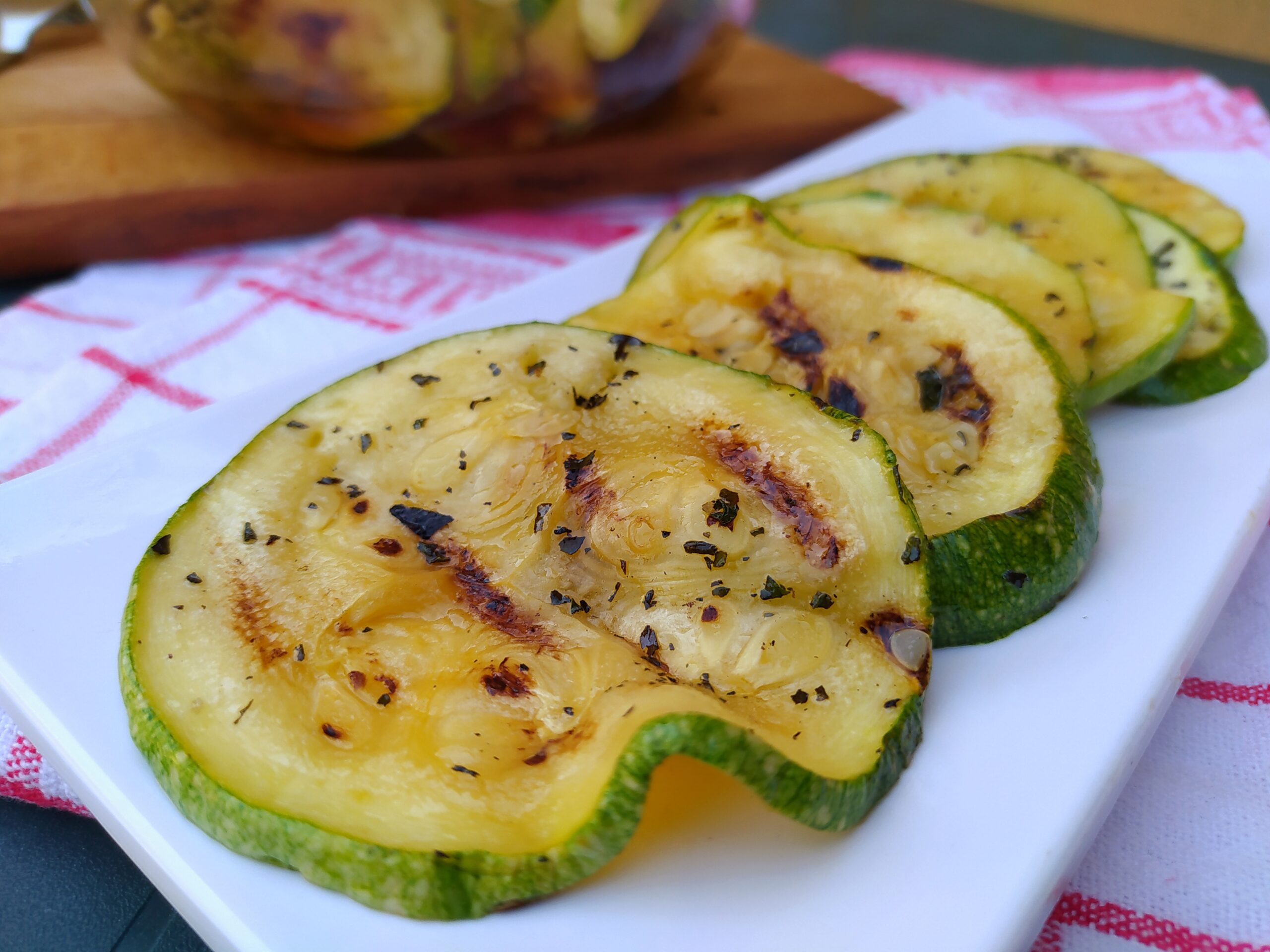Zucchine grigliate, il contorno estivo più buono che ci sia!