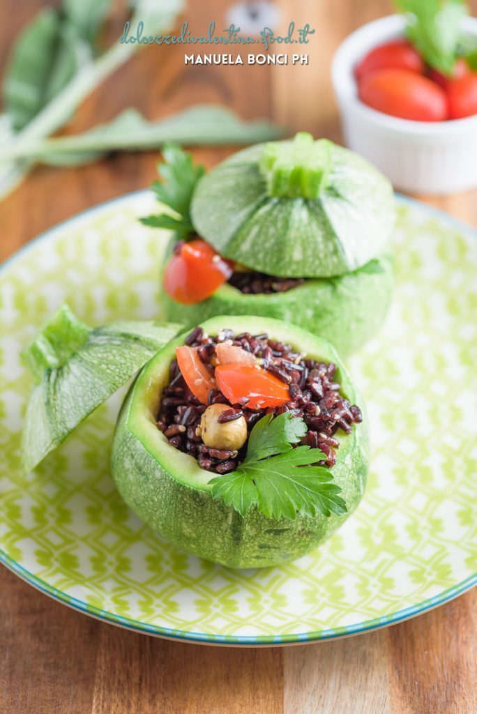 Zucchine ripieno di riso venere