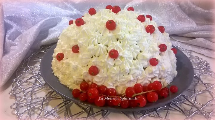Zuccotto panna e fragole senza glutine