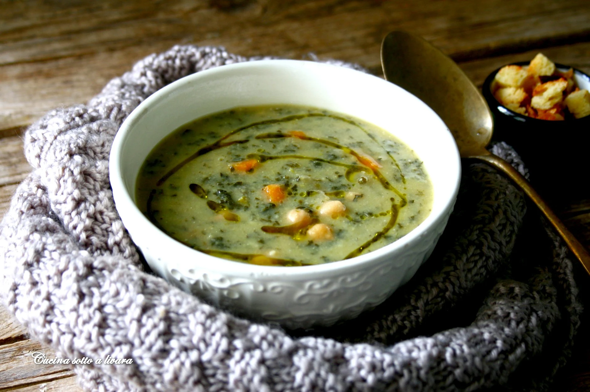 Zuppa cavolaia alla mia maniera