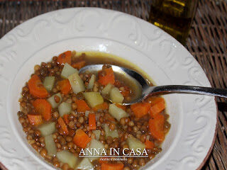 Zuppa di lenticchie carote e patate