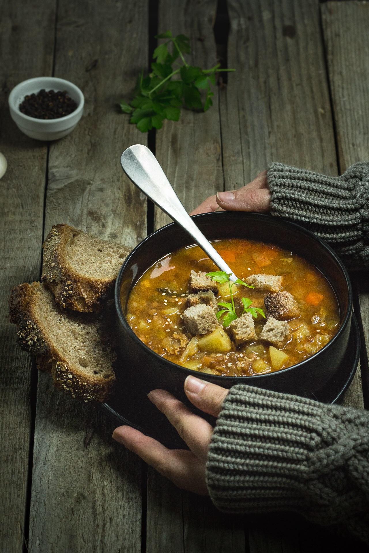 Zuppa di lenticchie con patate e salsiccia