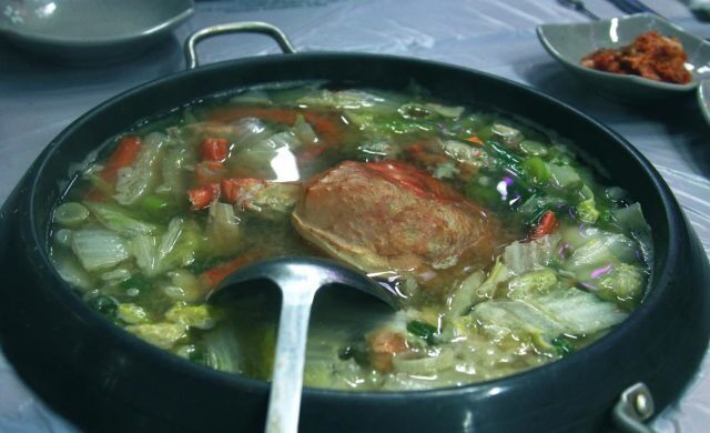 Zuppa di verdure all’agliata