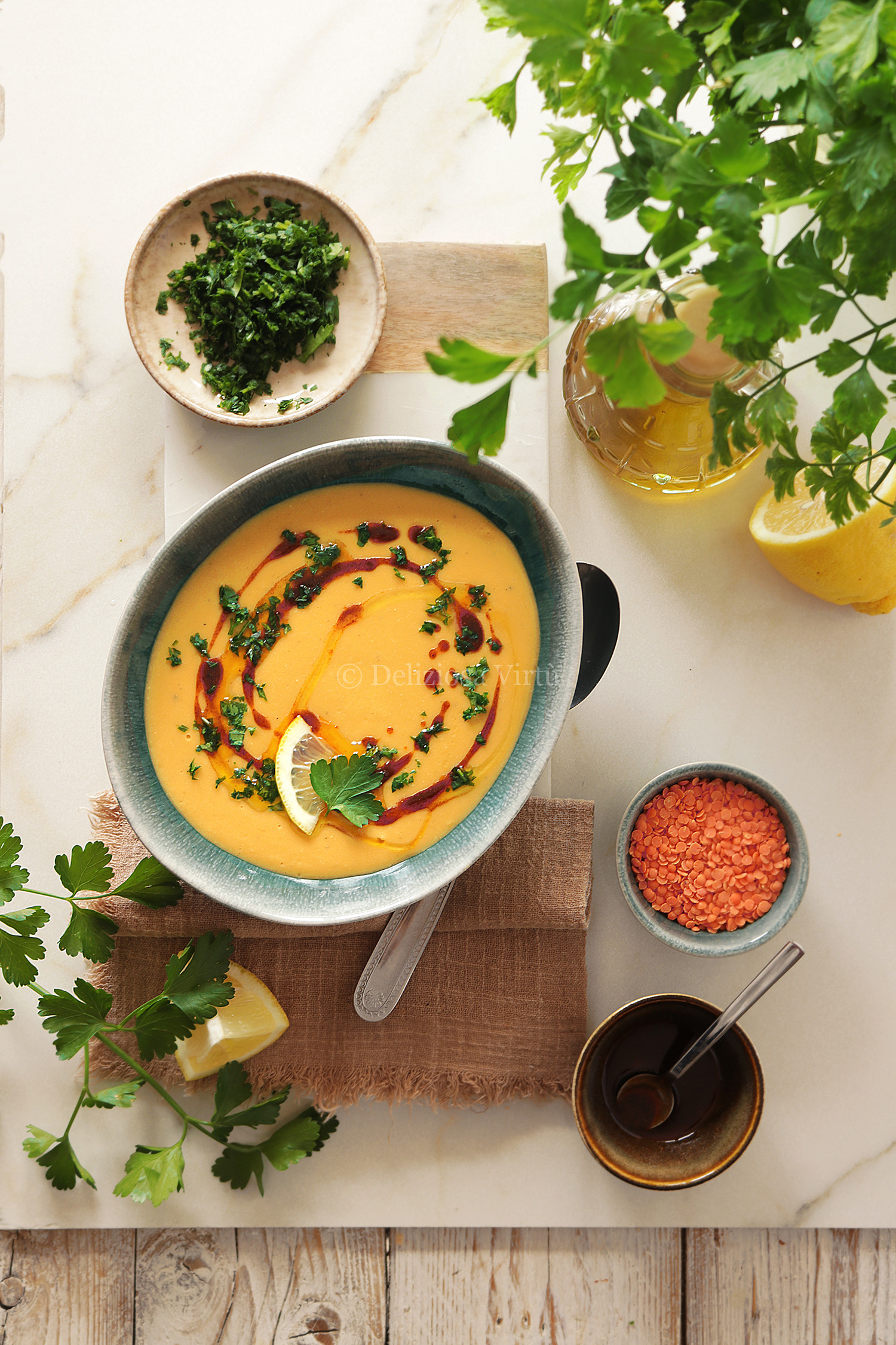 Zuppa turca di lenticchie rosse (mercimek corbasi)