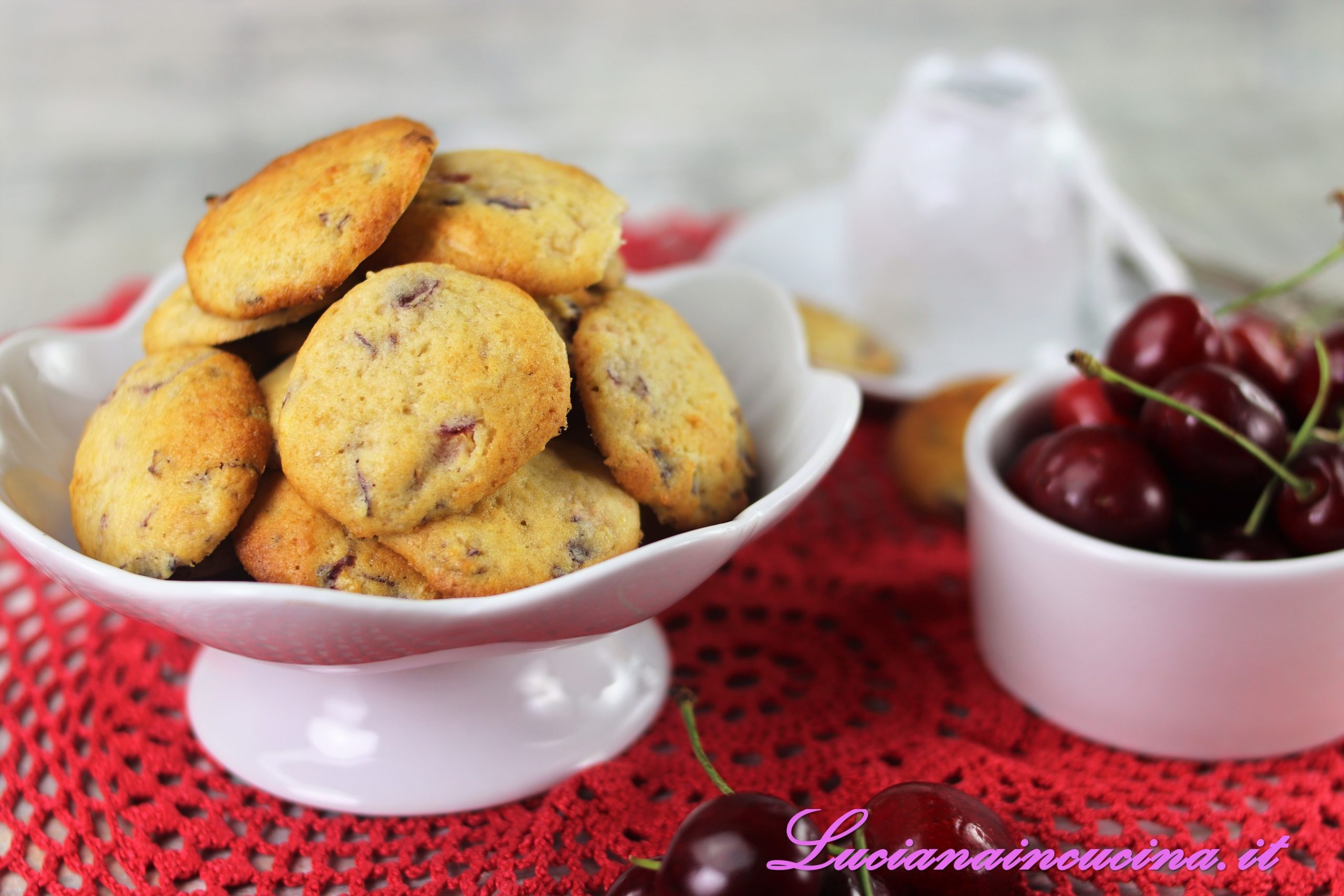 Biscotti con le ciliegie