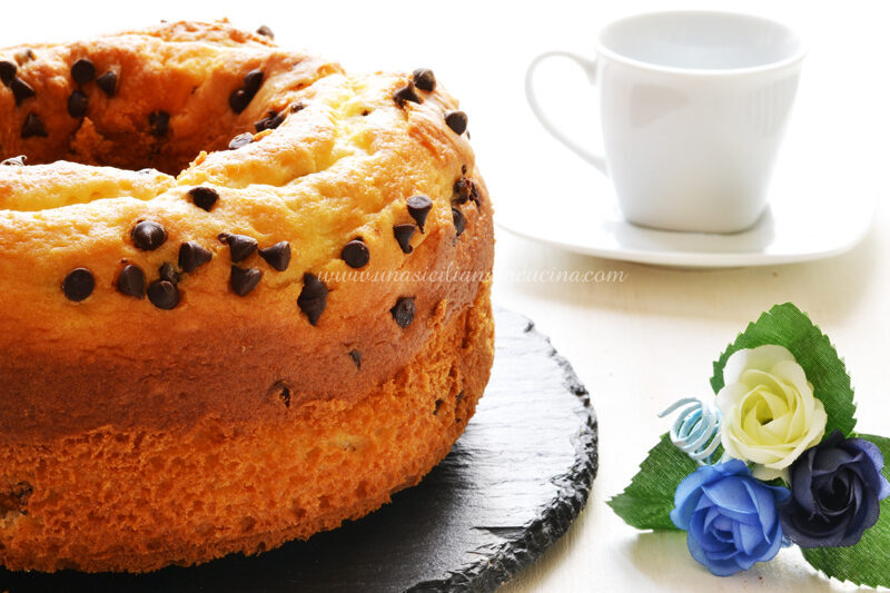 Ciambella al mascarpone e cioccolato