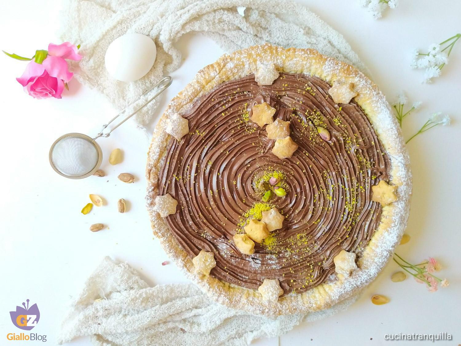 Crostata con farina di pistacchio e crema alle nocciole