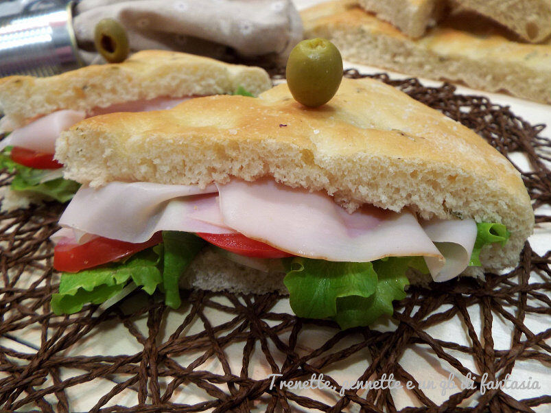Focaccia al basilico e aglio