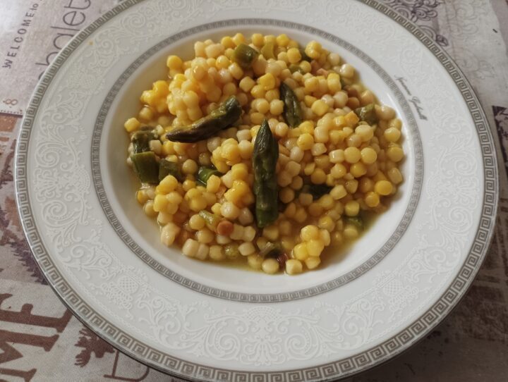 Fregola sarda con asparagi