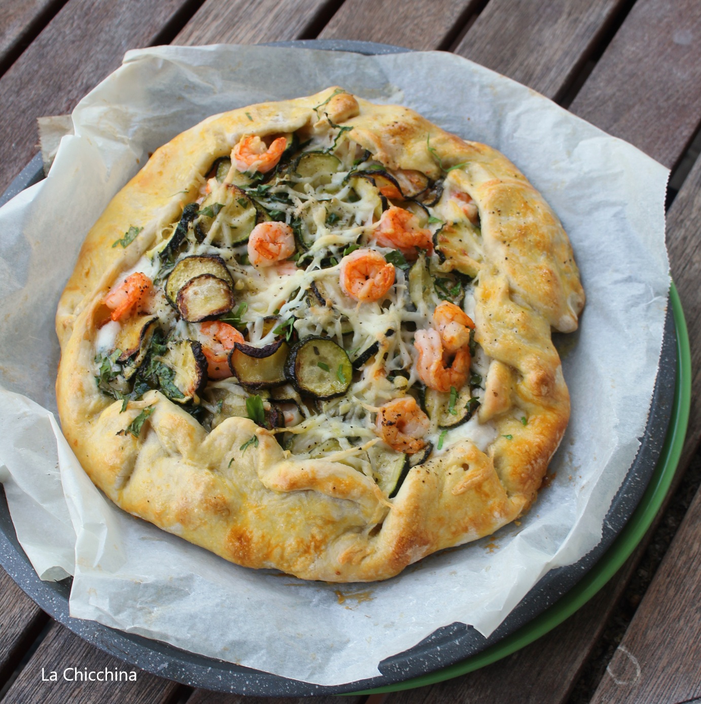 Galette con zucchine, code di gambero e mozzarella