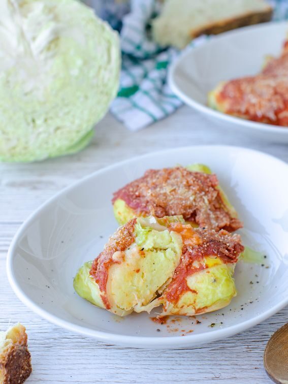 Involtini di verza ripieni di patate e mozzarella