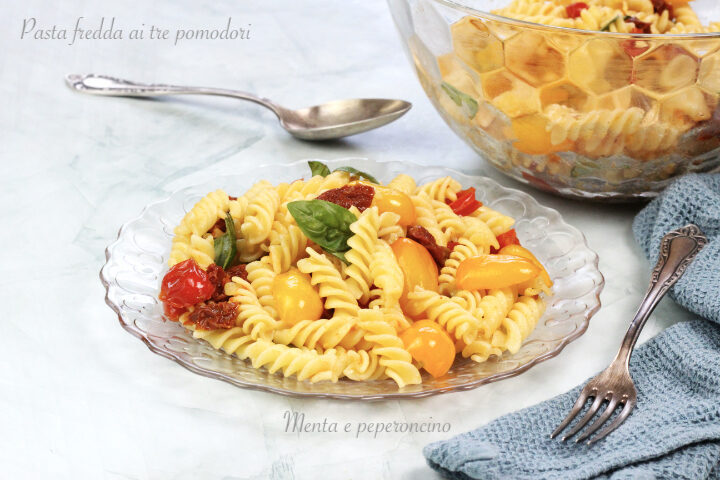 Pasta fredda ai tre pomodori