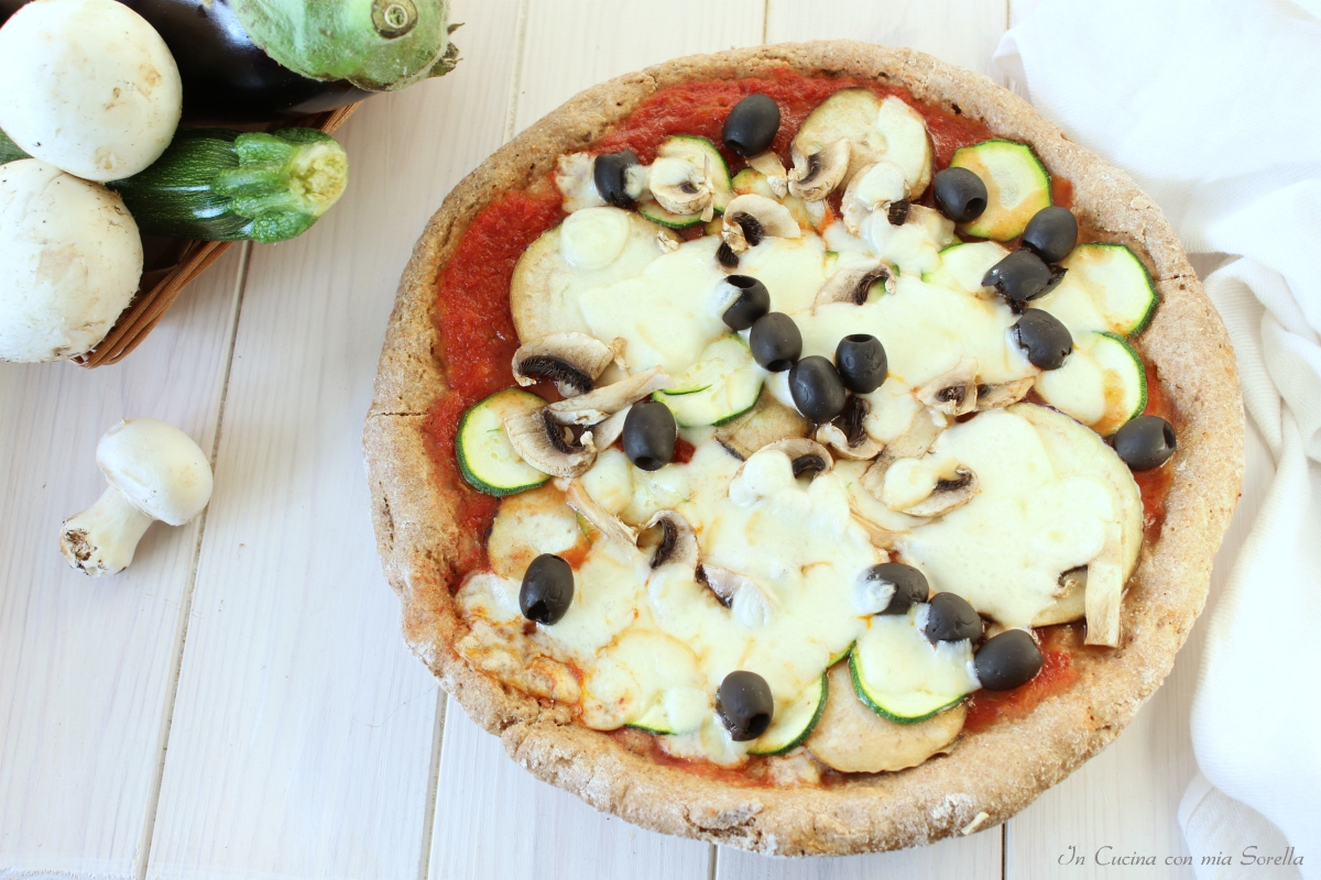 Pizza ortolana al piatto come in pizzeria