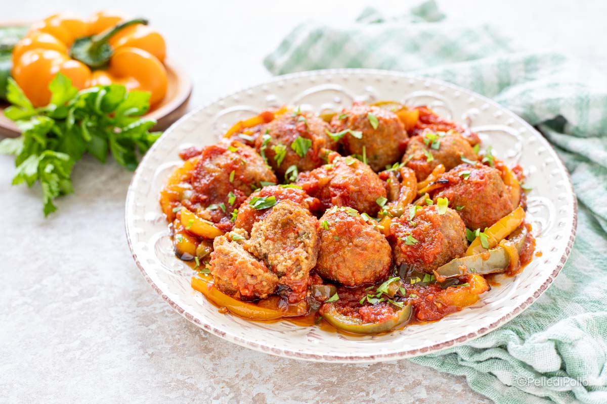 Polpette al sugo di peperoni