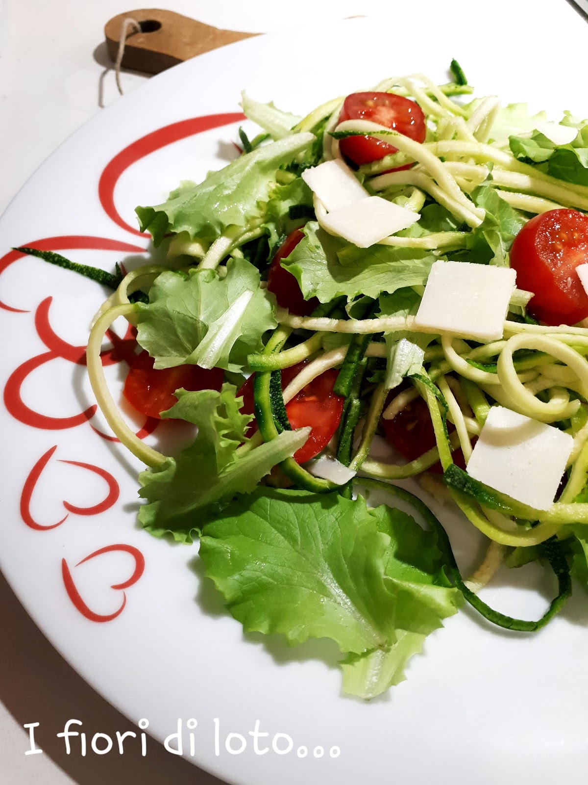 SPAGHETTI di Zucchine con pomodorini