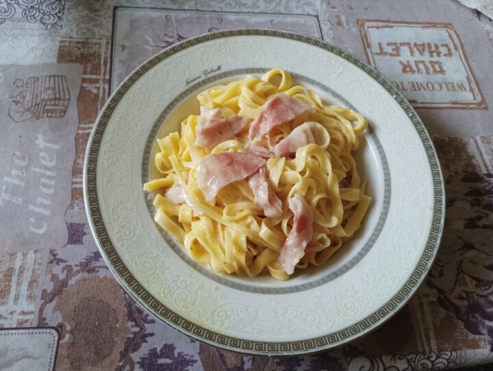 Tagliatelle panna e bacon