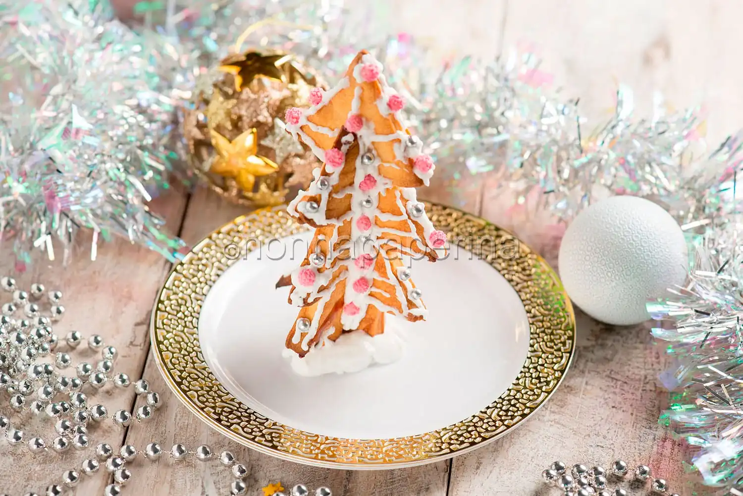 Albero di Natale di pasta frolla, un’opera d’arte culinaria