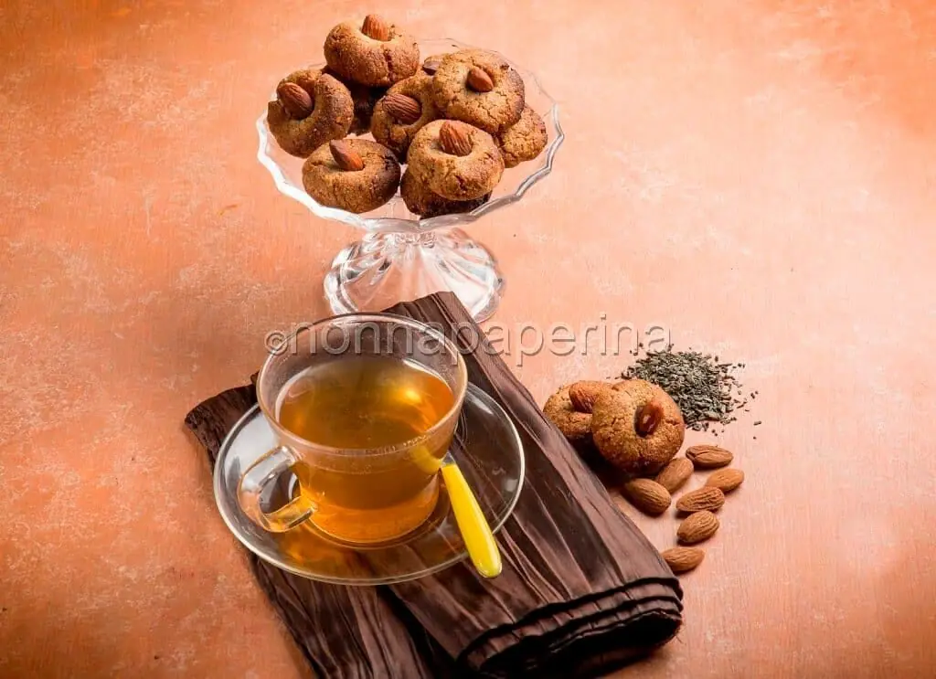 Biscotti alle mandorle senza glutine e lievito