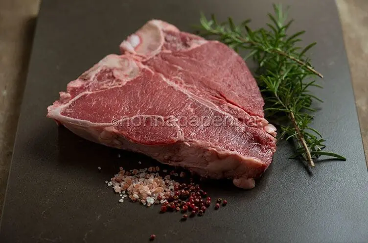 Bistecca alla fiorentina, i segreti per cuocerla al meglio