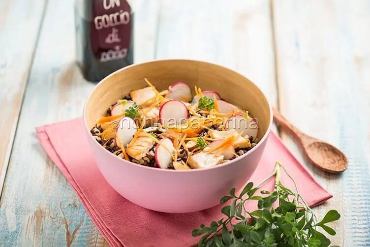 Bowl con pesce spada, un’insalata dal gusto unico