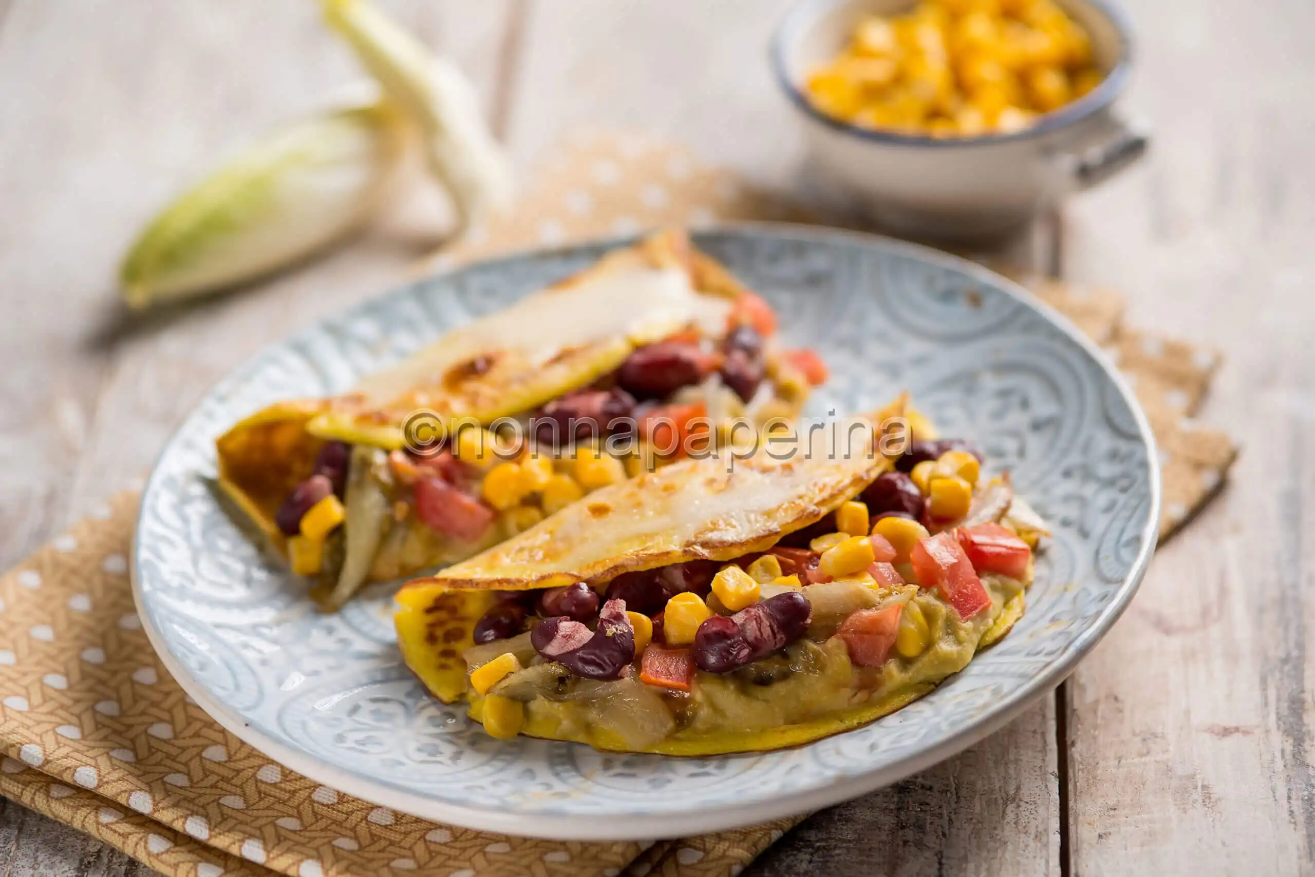 Burritos con indivia e hummus, ispirato alla cucina tex-mex