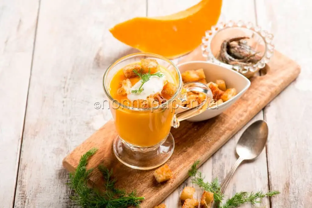 Cappuccino di zucca con acciughe, parliamone