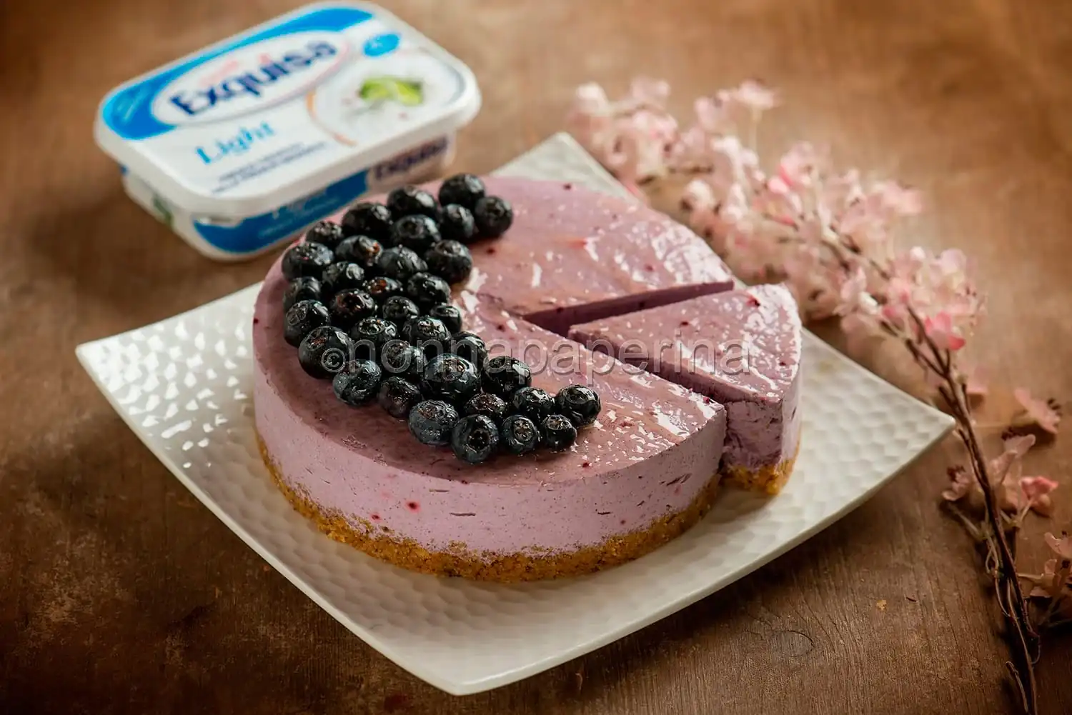 Cheesecake al mirtillo, una variante del dolce americano
