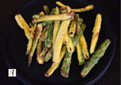 Chi ha detto che le zucchine sono tristi? basta un po’ di farina di mais e una friggitrice ad aria per renderle favolose!