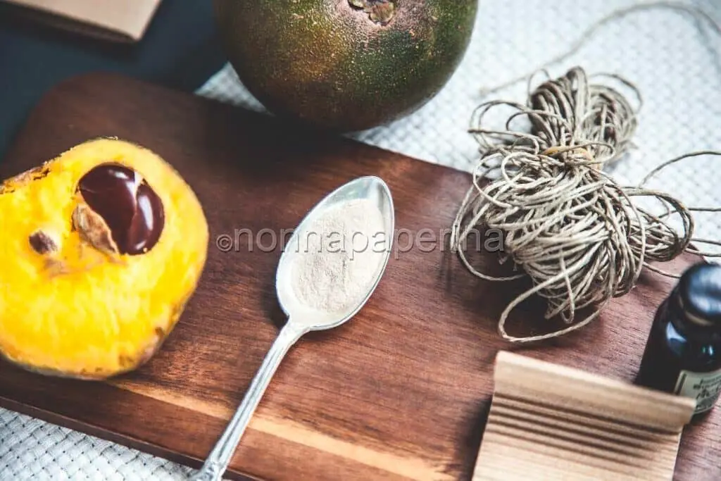 Ciambella allo yogurt con polvere di lucuma
