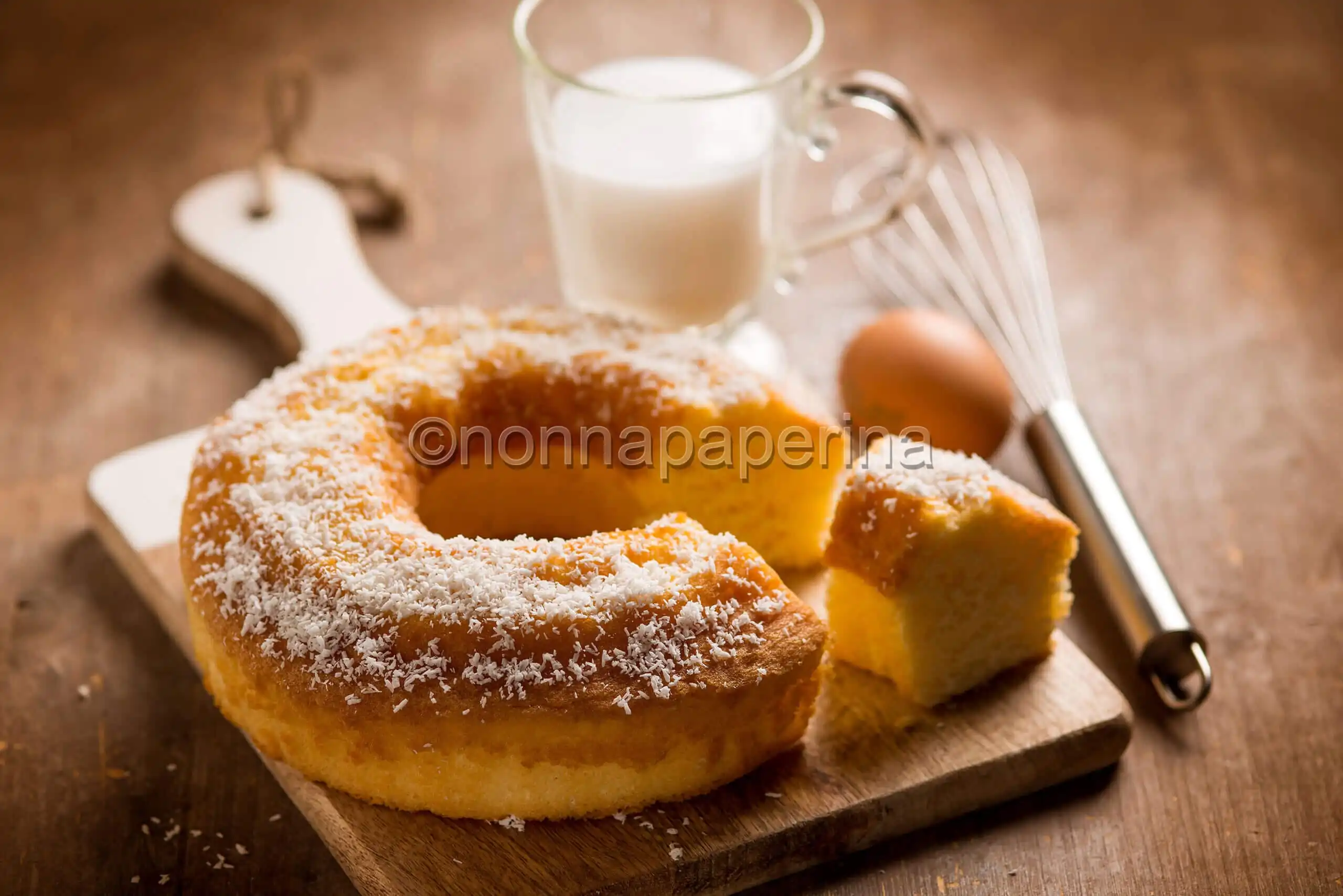 Ciambella con farina di manioca, un dolce morbido e delicato