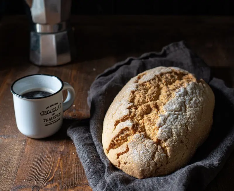 Ciambella ferrarese o brazadèla