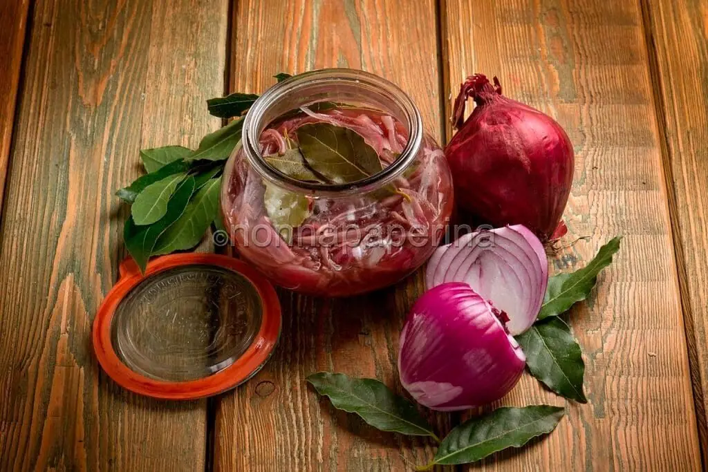 Cipolle in agrodolce in vasocottura, il contorno perfetto