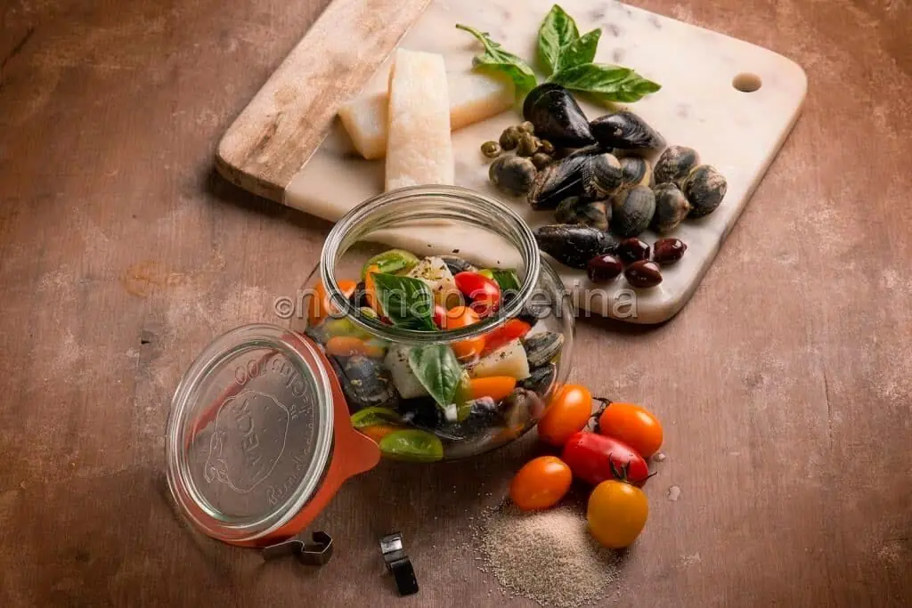 Con il guazzetto di frutti di mare, baccalà e fonio è subito voglia di mare