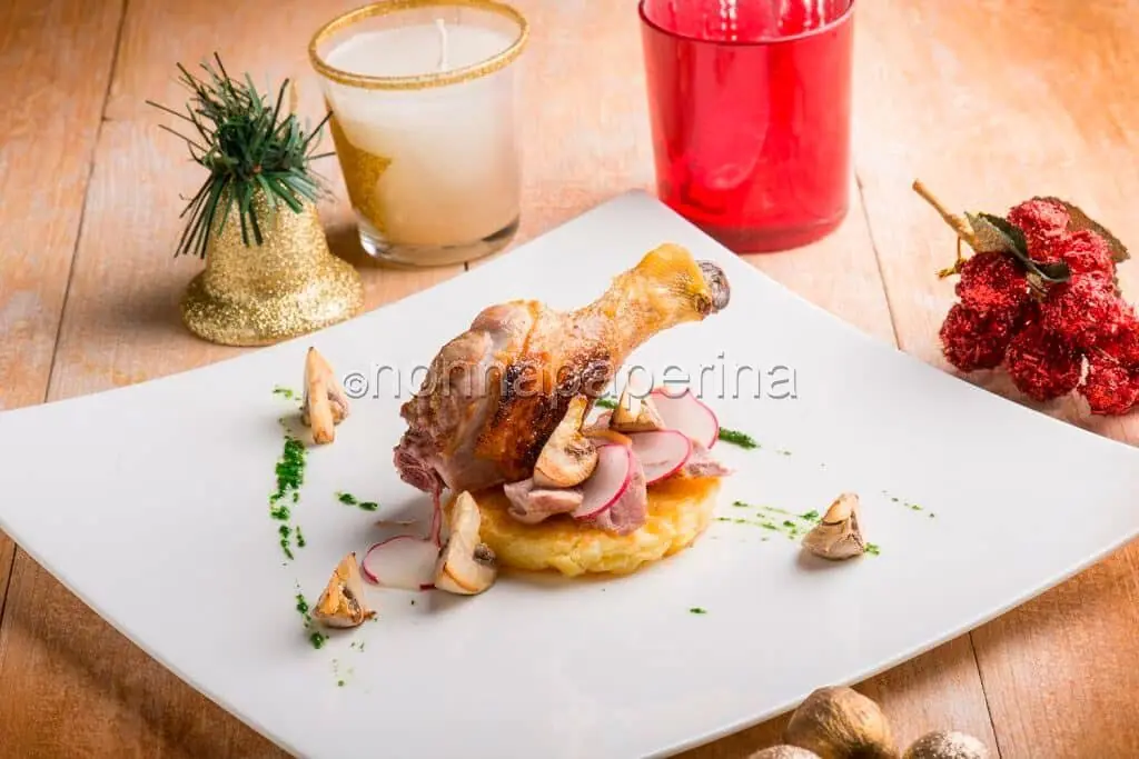 Coscia di anatra su rosti di patate e funghi all’aceto di riso