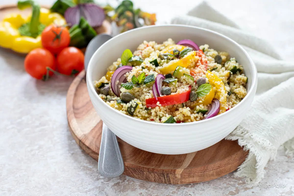 Cous cous con zucchine e peperoni
