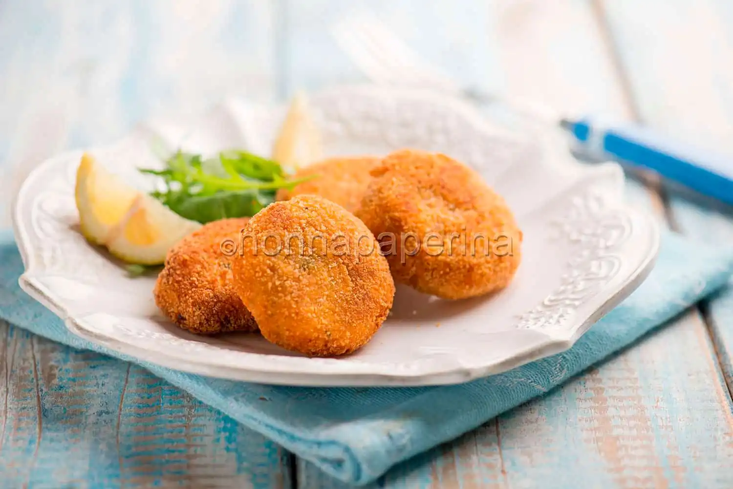 Crocchette di salmone e patate, un piatto insolito