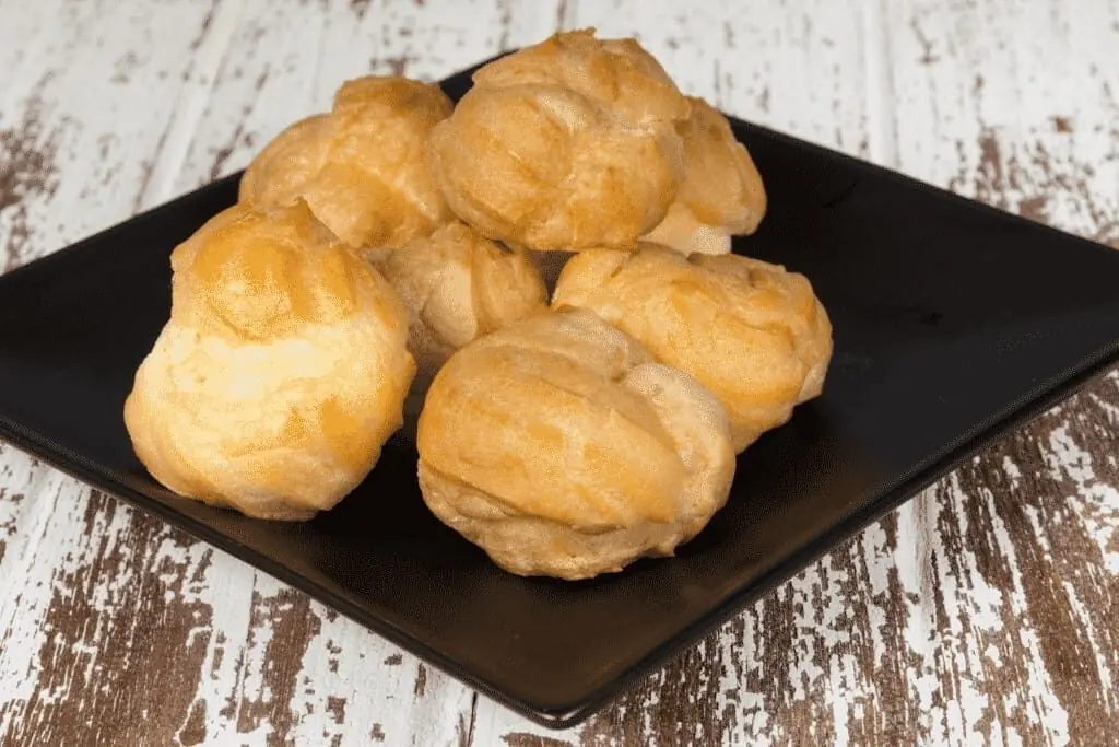 Éclairs al formaggio