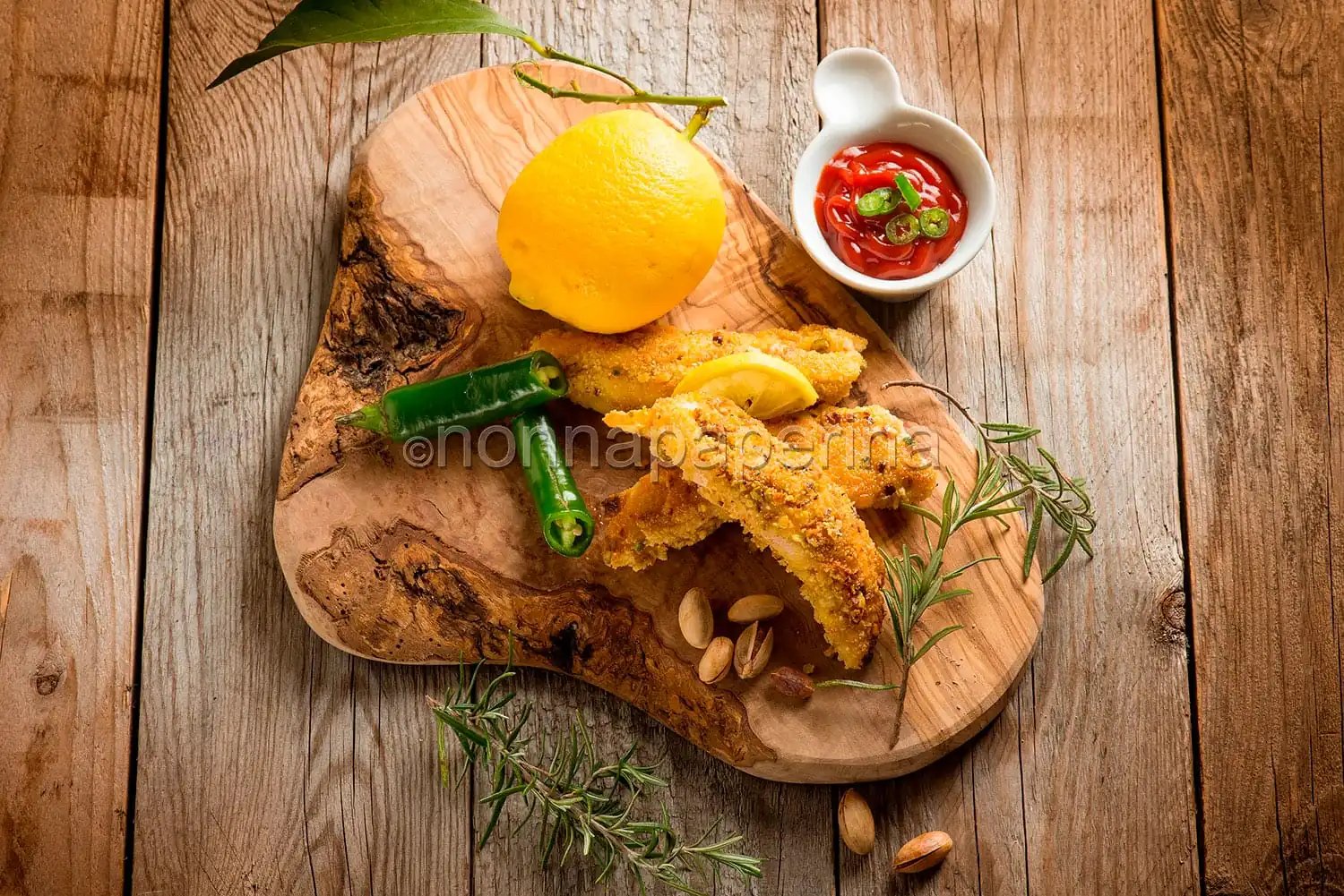 Filetti di pollo ai pistacchi, una delizia molto semplice