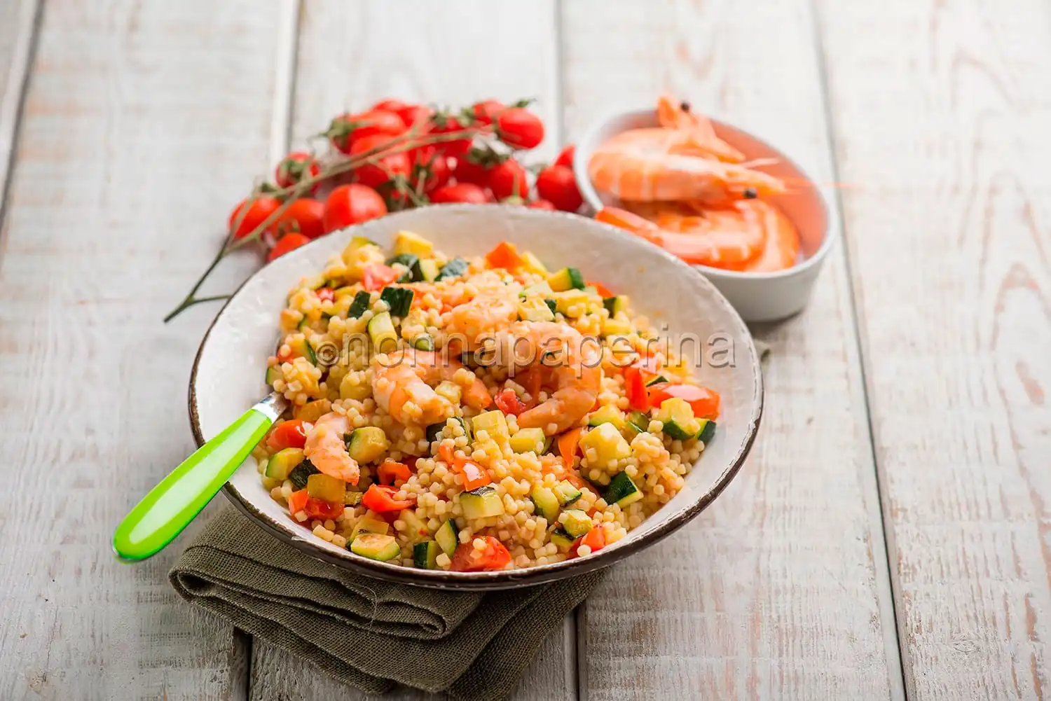Fregola con zucchine e gamberetti, un primo delizioso