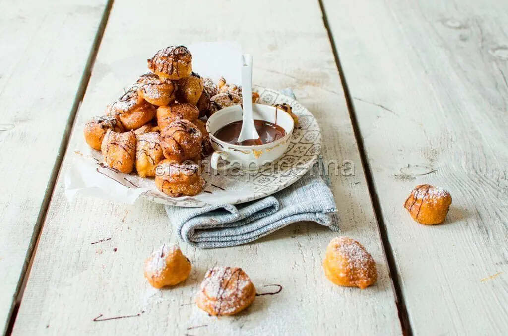 Frittelle di banane al rum: un dolce gustosissimo per Carnevale