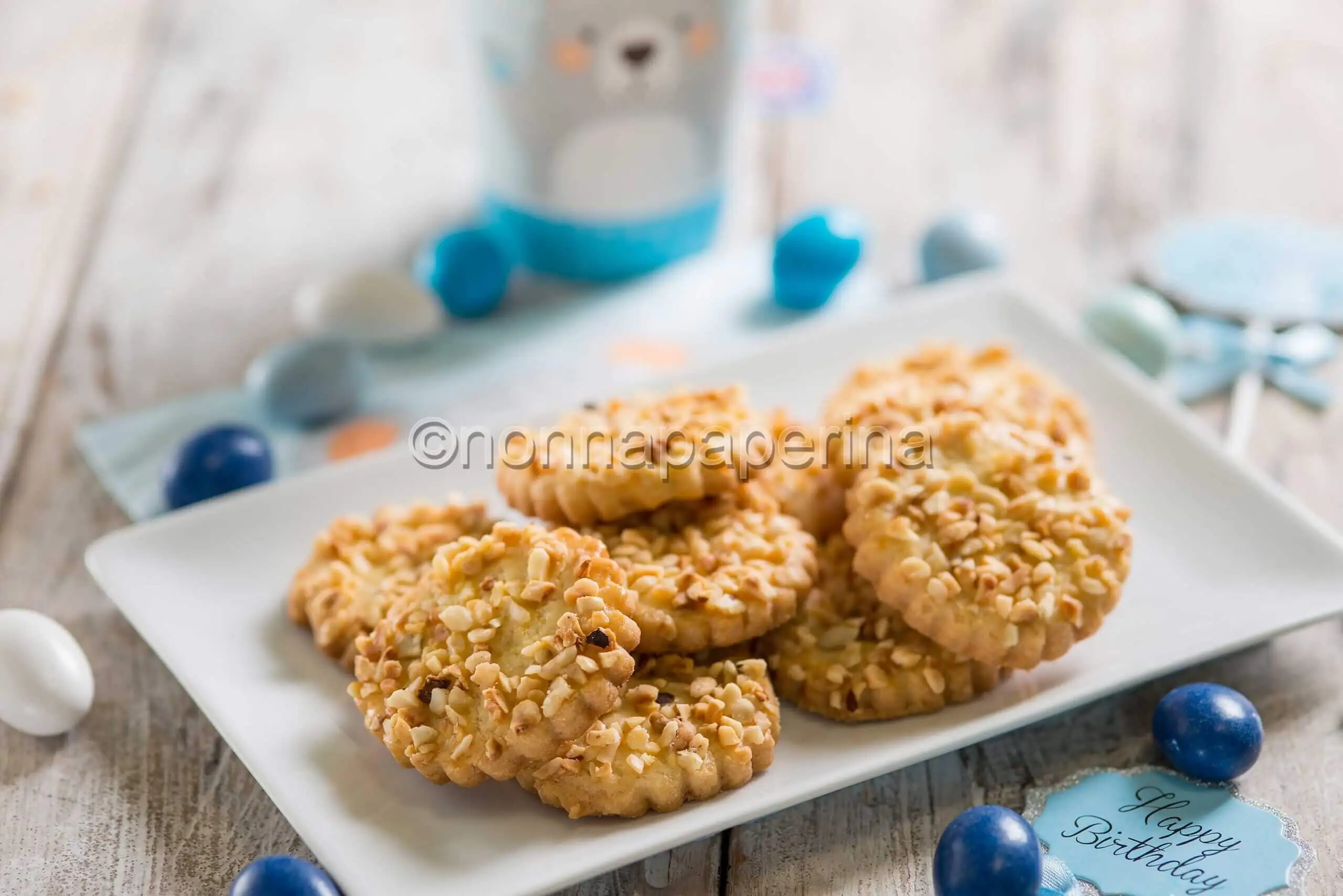 Frollini al miele e granella di nocciole, dei biscotti unici